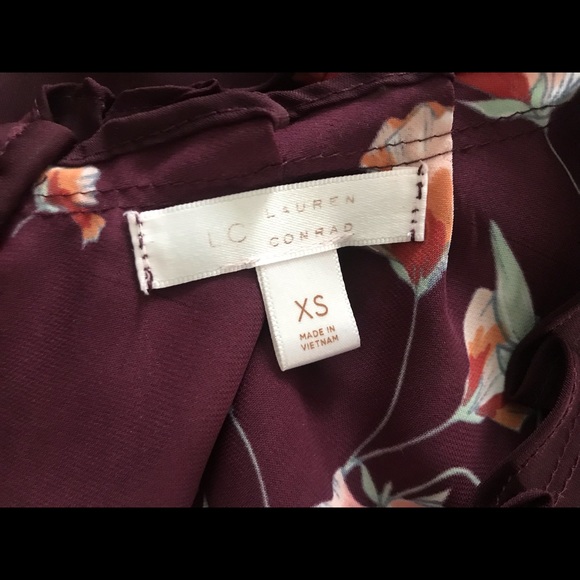 Lauren Conrad blouse - Picture 3 of 3